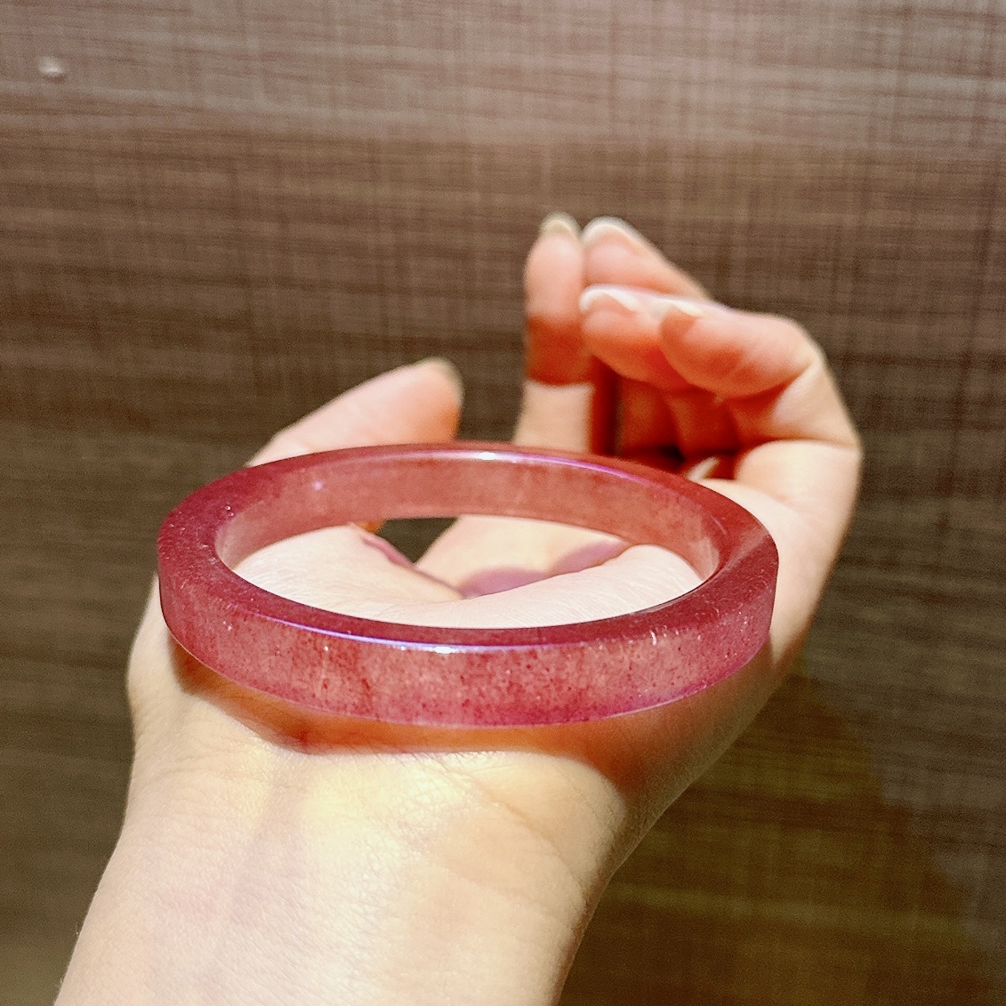 Factory Price Natural Red Strawberry Crystal Bracelet Children Student Star Light Dove Blood Transfer Peach Blossom Crystal Ornament Square Bracelet Gift-Taobao