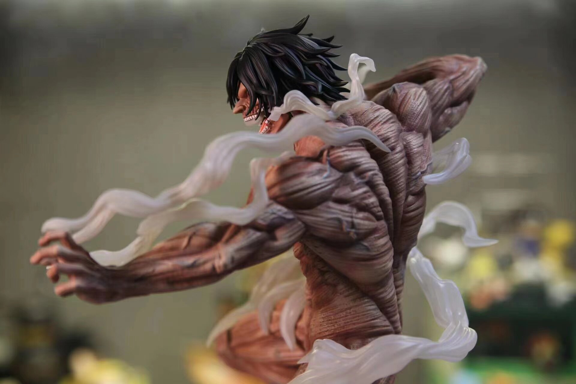 Figurine Eren Jäger Titan Cuirassé 29cm - Attack On Titan - Statue PVC Manga