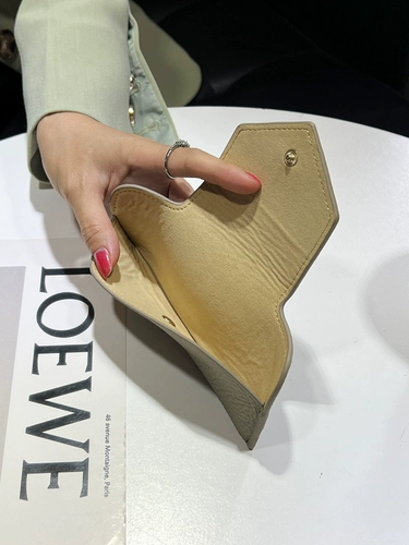 Портативные брендовые солнцезащитные очки на солнечной энергии, сумка для хранения подходит для мужчин и женщин, защитный чехол, из натуральной кожи