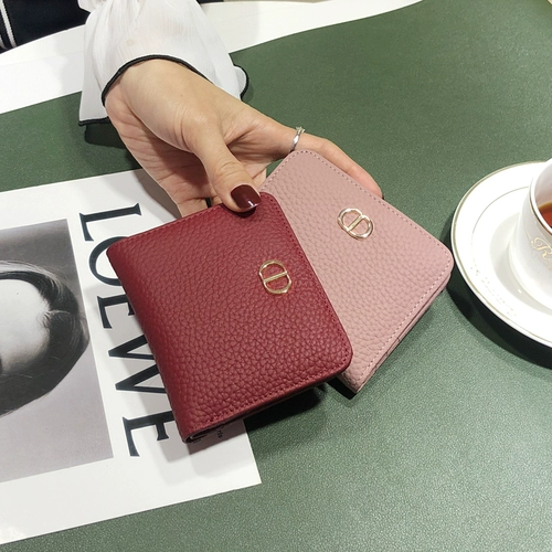 Короткий женский короткий кошелек из мягкой воловьей кожи первого слоя, натуральная кожа, компактный, ультратонкий и простой, новый многофункциональный складной кошелек 2025 года.