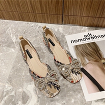 Small ckerwin invisible for you to raise the temperament low-key implied extravagant beauty