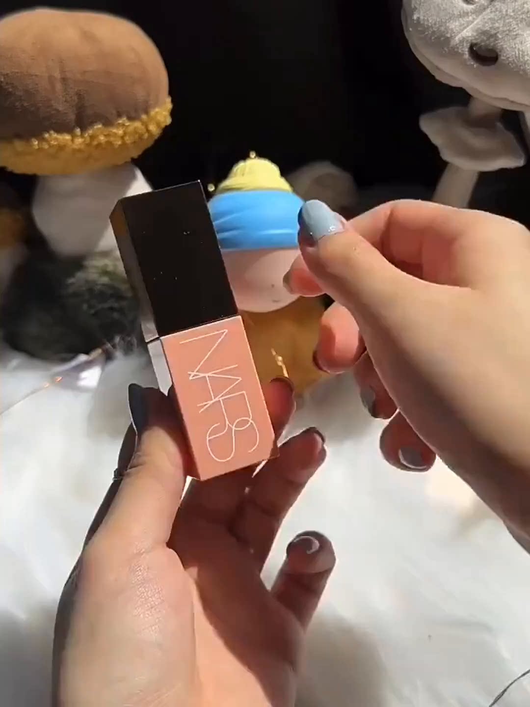 NARS新品2023粉管液体腮红wanderlust/orgasm/behave/DV/brazen值得买吗？_腮红_淘宝美妆网