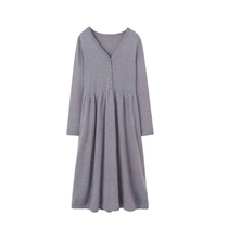 Fu Xianglin V collar Long-style cashmere one-piece dress with long cashmere dress 100 hitch-knitted sweatshirt dress warm and warm.