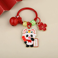 Маленькая красная панда всегда улыбается