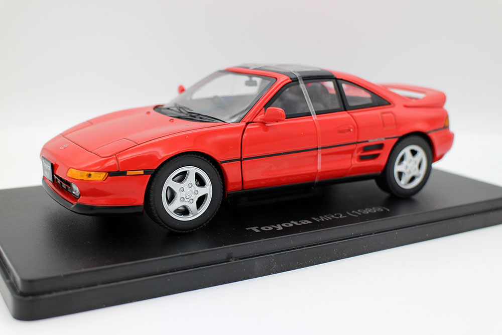 送料無料 1/24 トヨタ MR2 旧車 ミニカー 国産名車コレクション