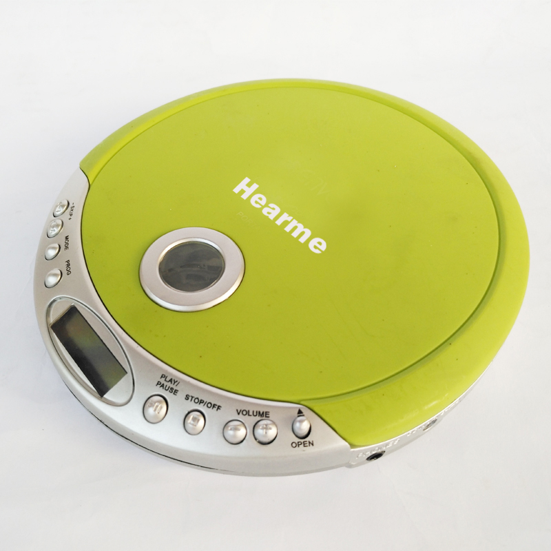 Портативный проигрыватель купить. CD плеер Walkman жёлтый. CD плеер карманный Walkman. Портативный СД плеер Walkman. CD плеер Волкман зеленый.