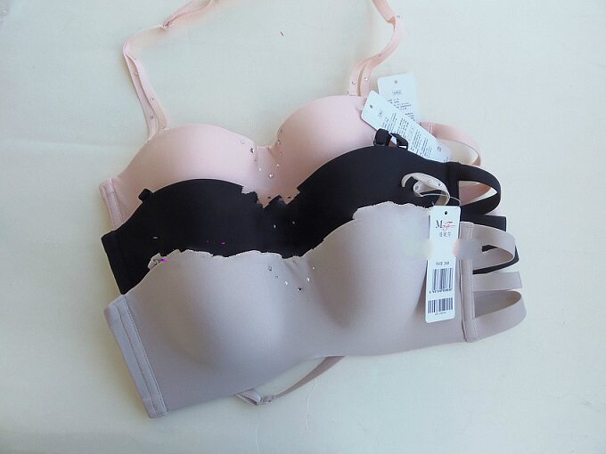 Manneffin Soft steel ring Half cup Inserts Poly Finish Surface No marks Thin Hanging Neck Beauty Back Gown Bra 20811082