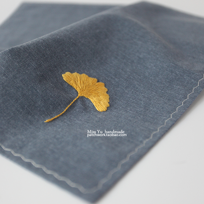 Original Handmade Embroidered Ginkgo Leaf Pure Cotton Washed Cotton Gauze Imported Handkerchief with a Super Soft Feel, Highly Recommended