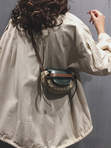 Summer bag female 2021 new trendy niche design high-end one-shoulder messenger saddle bag fashion all-match ins