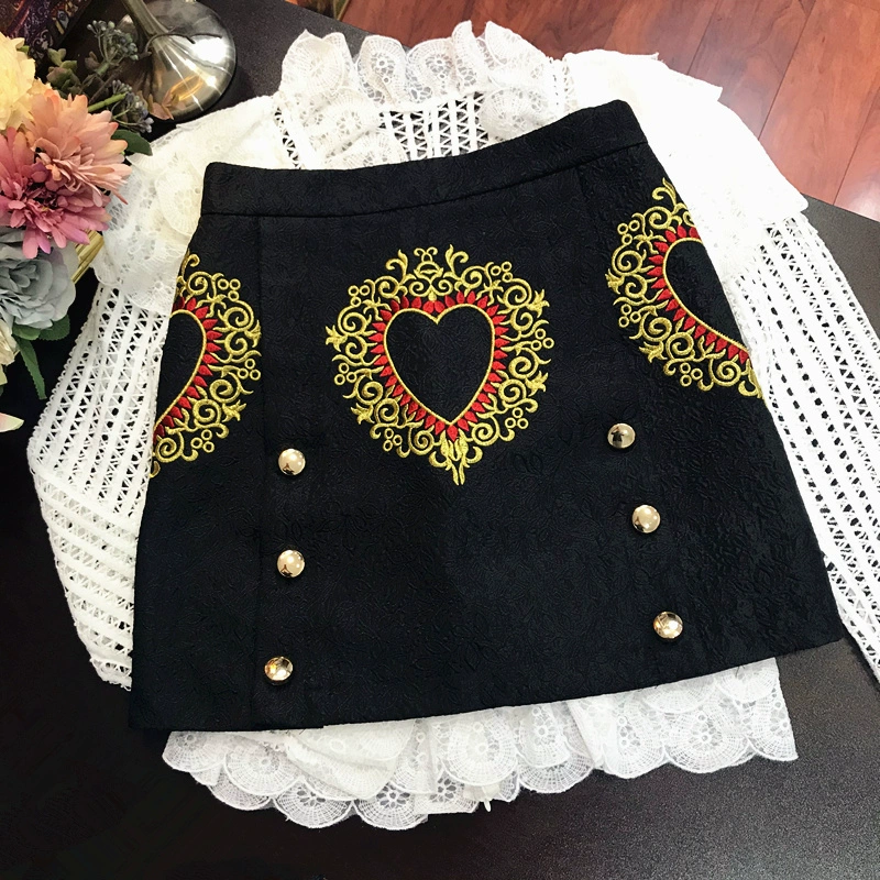 Cao cấp mùa xuân và mùa thu mới retro nặng tình yêu baroque thêu quần áo nữ váy hai dây lưng cao eo cao - Váy