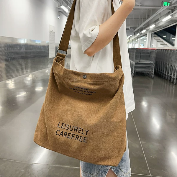 Товары от 港风文艺包袋