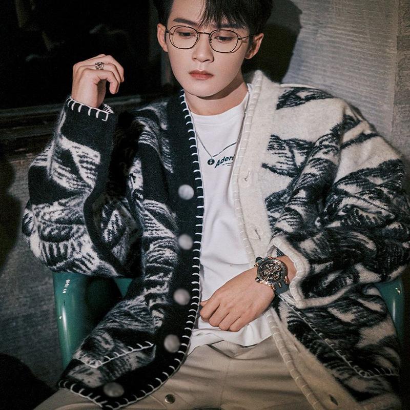 Tian Jianci and Bai Lu's Same Style Sweater Coat for Women, 2026 New Autumn and Winter Cardigan, Ink Painting Top, Knitted Sweater, Lazy Style