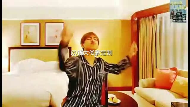 Bulletproof Jin Taiheng V với cùng một bộ đồ ngủ của cặp đôi áo sơ mi + quần hai dây phù hợp với phiên bản Hàn Quốc của bộ đồ phục vụ mùa xuân và mùa thu tại nhà đồ bộ cát hàn