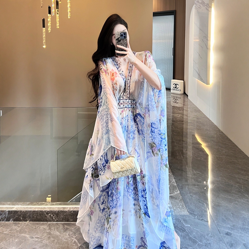 Missni Designer Cool Floral Resort Style Rhinestone Silk Mulberry Silk Batwing Sleeve Dress Cover-Up Dress Missni Designer Cool Floral Resort Style Rhinestone Silk Mulberry Silk Batwing Sleeve Dress Cover-Up Dress