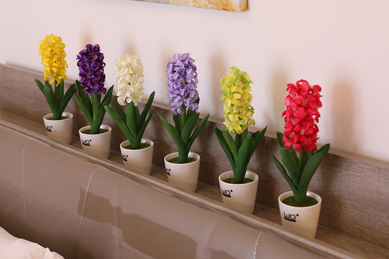 The Send + simulation flowers, ceramic vase with false hyacinth furnishing articles suit home decoration decorative bonsai pot