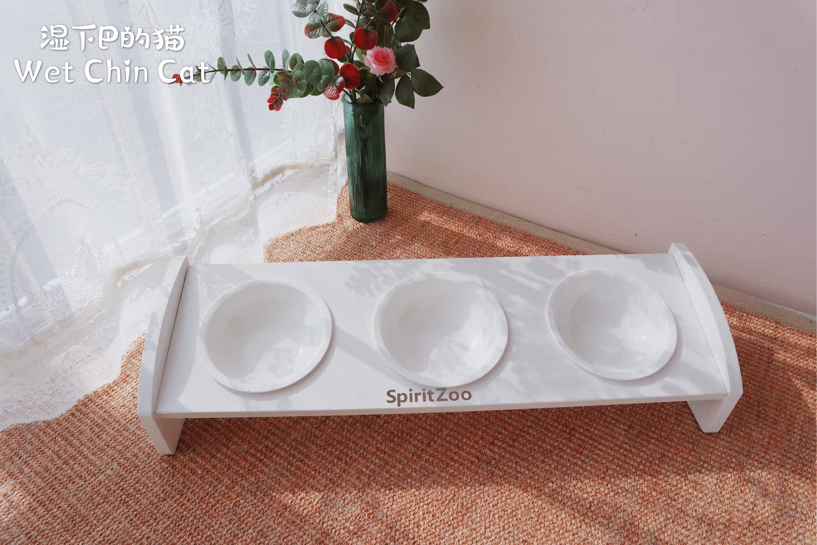 Bàn ăn nhà trắng, tường giật gân ~! SpiritZoo gỗ rắn không thấm nước loại phòng ăn bàn ảnh bàn mèo giá - Cat / Dog hàng ngày Neccessities Bát an đôi cho chó