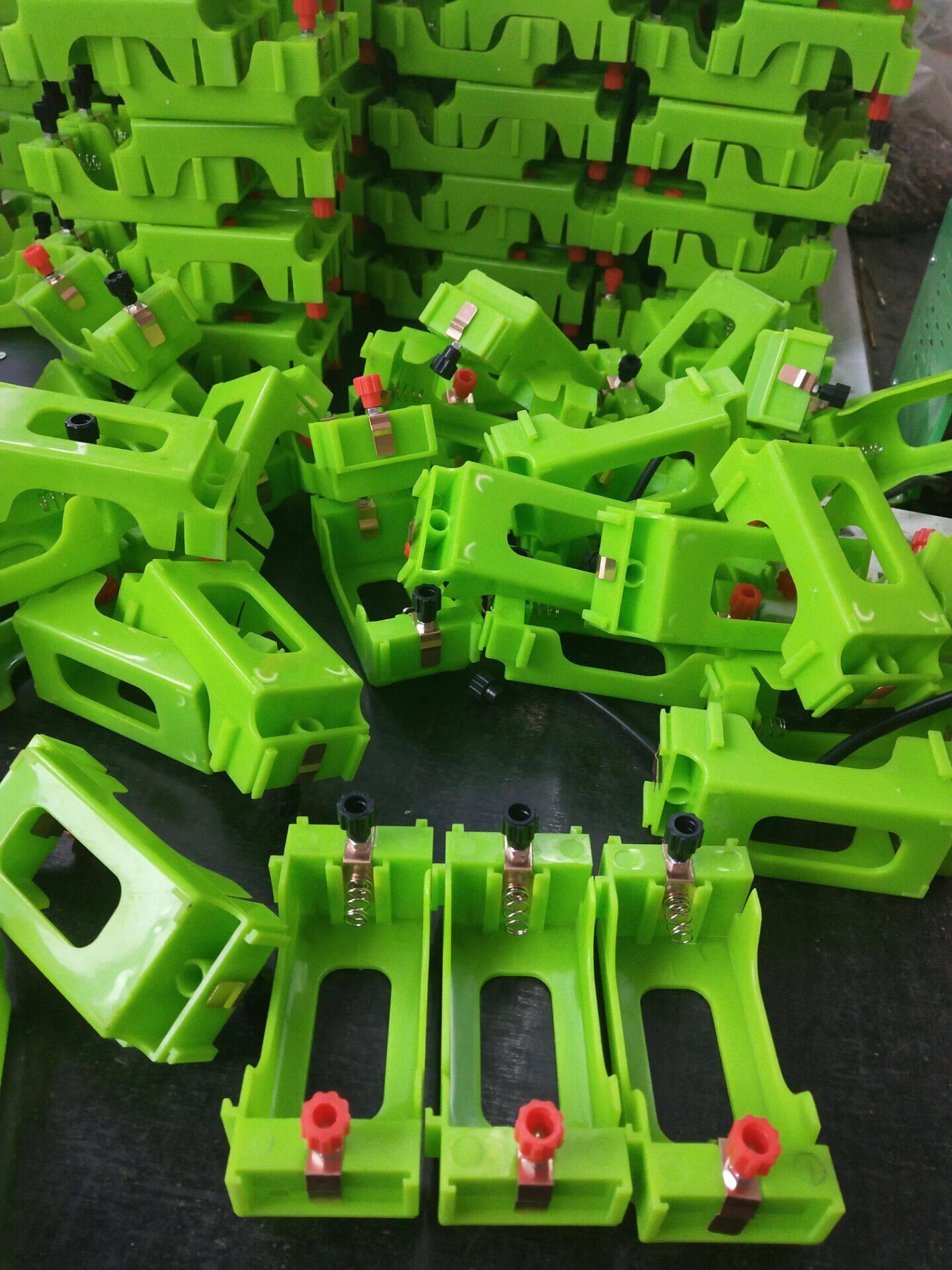 Battery case with wiring post battery case No. 1 battery case in series parallel electrical equipment teaching instrument