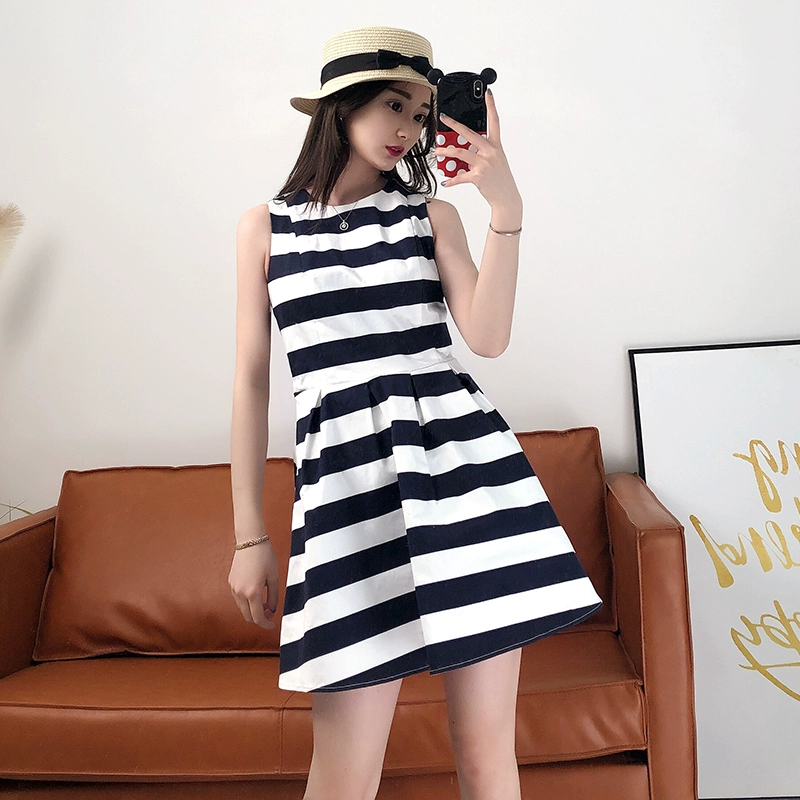 M series sành điệu 2019 hè nữ thời trang sọc lưng thắt lưng eo đầm D8479 - Váy eo cao