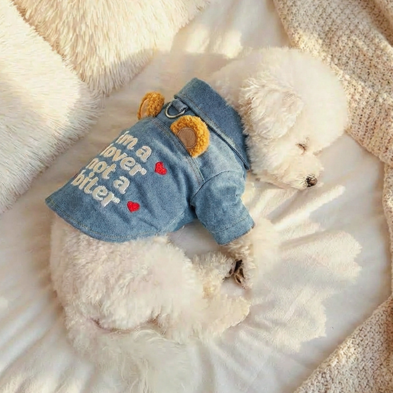 Cute Denim Jacket for Pets, Sleeveless Stylish Dog Coat for Spring and Summer, Suitable for Teddy and Bichon Frise, with Leash Attachment