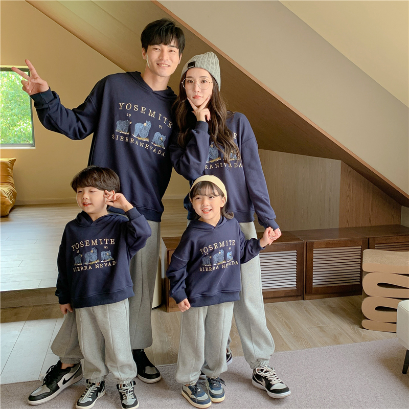 Parent-child wear 2022 new trendy hooded sweatshirts family wear children's Western style casual tops a family of four spring clothes tide