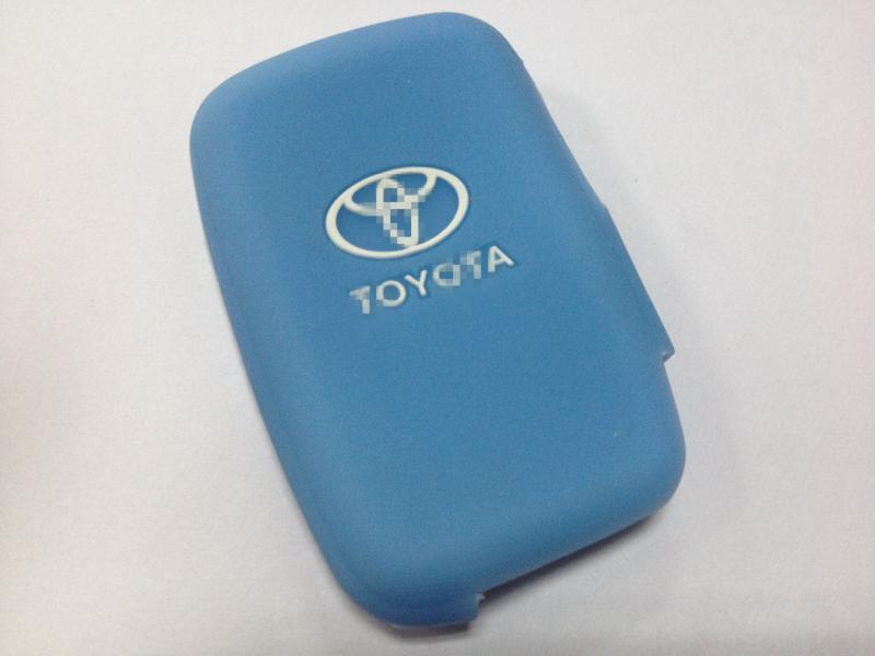 For Highlander Camry Crown Reiz Jie Luchi 86 Auris silicone key case car remote control set