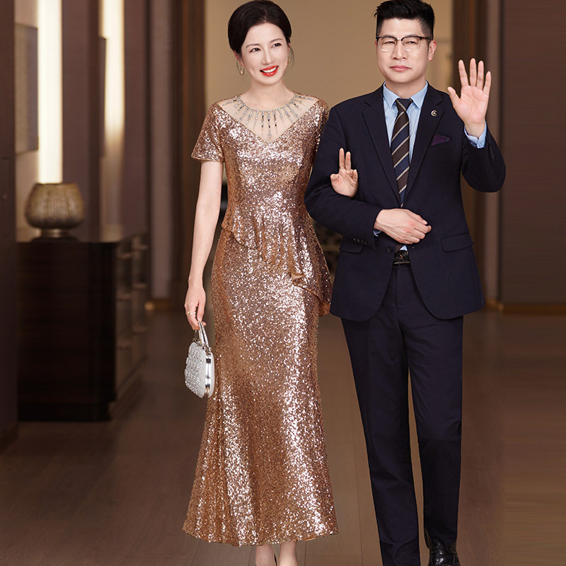 Young Mother's Wedding Banquet Dress, Light Luxury Niche High-End Annual Meeting Host Dress, 2026 New Style with a Sense of Sophistication Young Mother's Wedding Banquet Dress, Light Luxury Niche High-End Annual Meeting Host Dress, 2026 New Style with a Sense of Sophistication