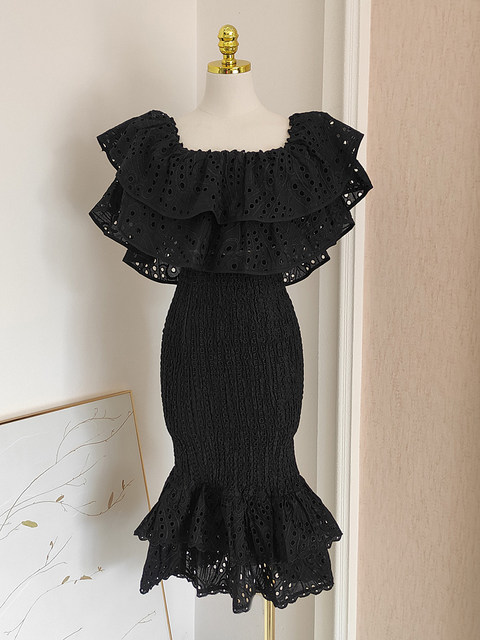 Western style more wear one word collar strapless ruffled cotton embroidery hollow top bag hip mermaid skirt suit dress