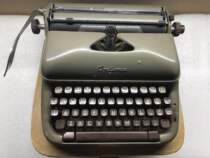 German Antique Mechanical Typewriter