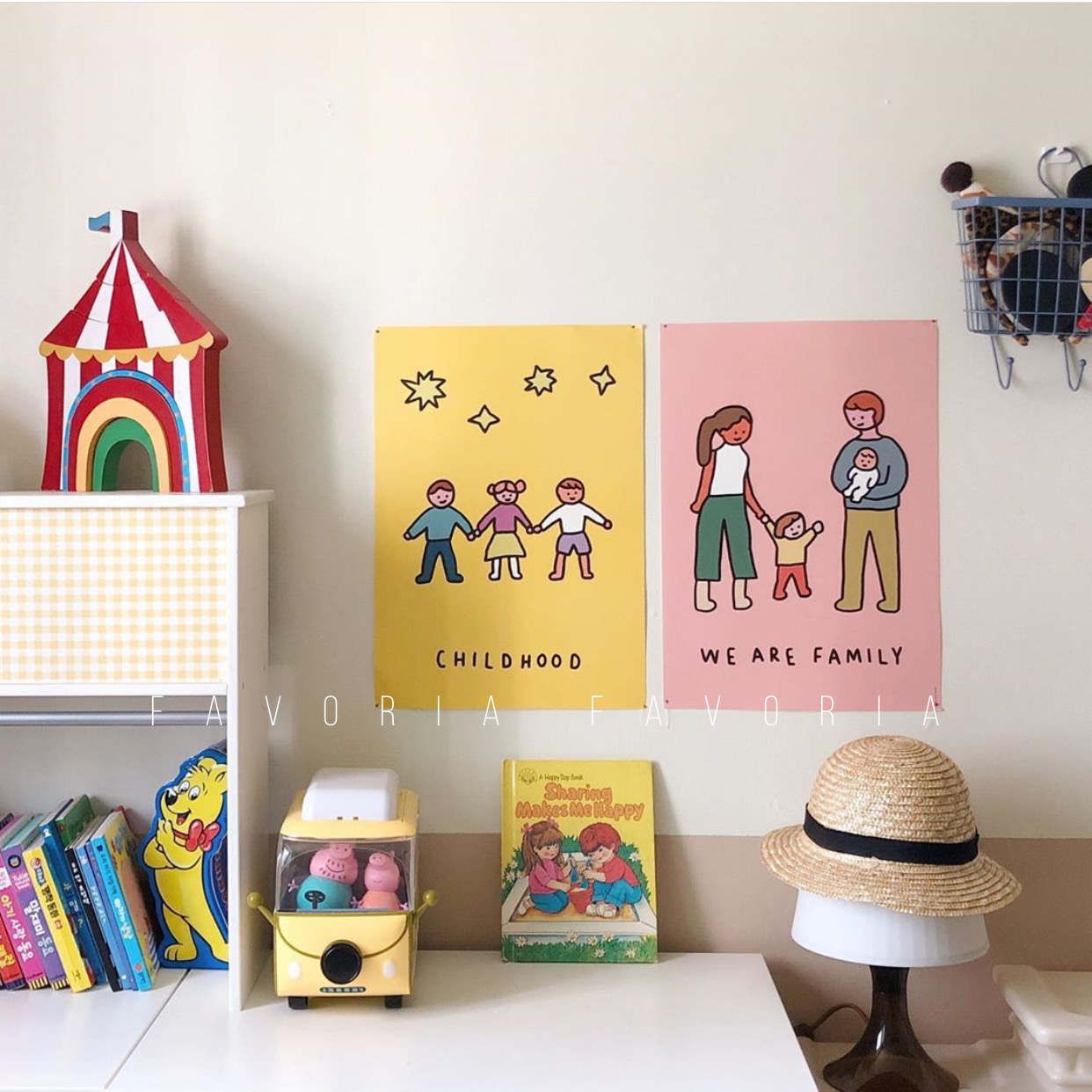 Korean style ins Nordic children's room decoration pictorial Early Education cartoon hanging painting Mom and Dad and I take pictures background