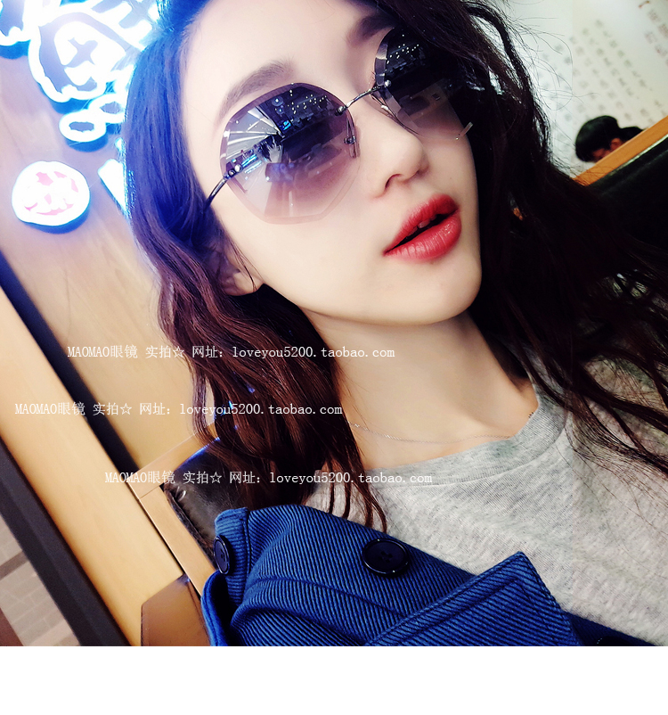 2017 new bãi biển sunglasses nữ triều tròn mặt ngôi sao với đoạn net red sunglasses thanh lịch triều kính thời trang dài mặt