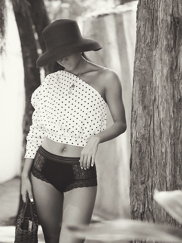 Hui girl HUIHUI European and American four-corner panties Women sexy lace breathable ultra-thin hot butt lift