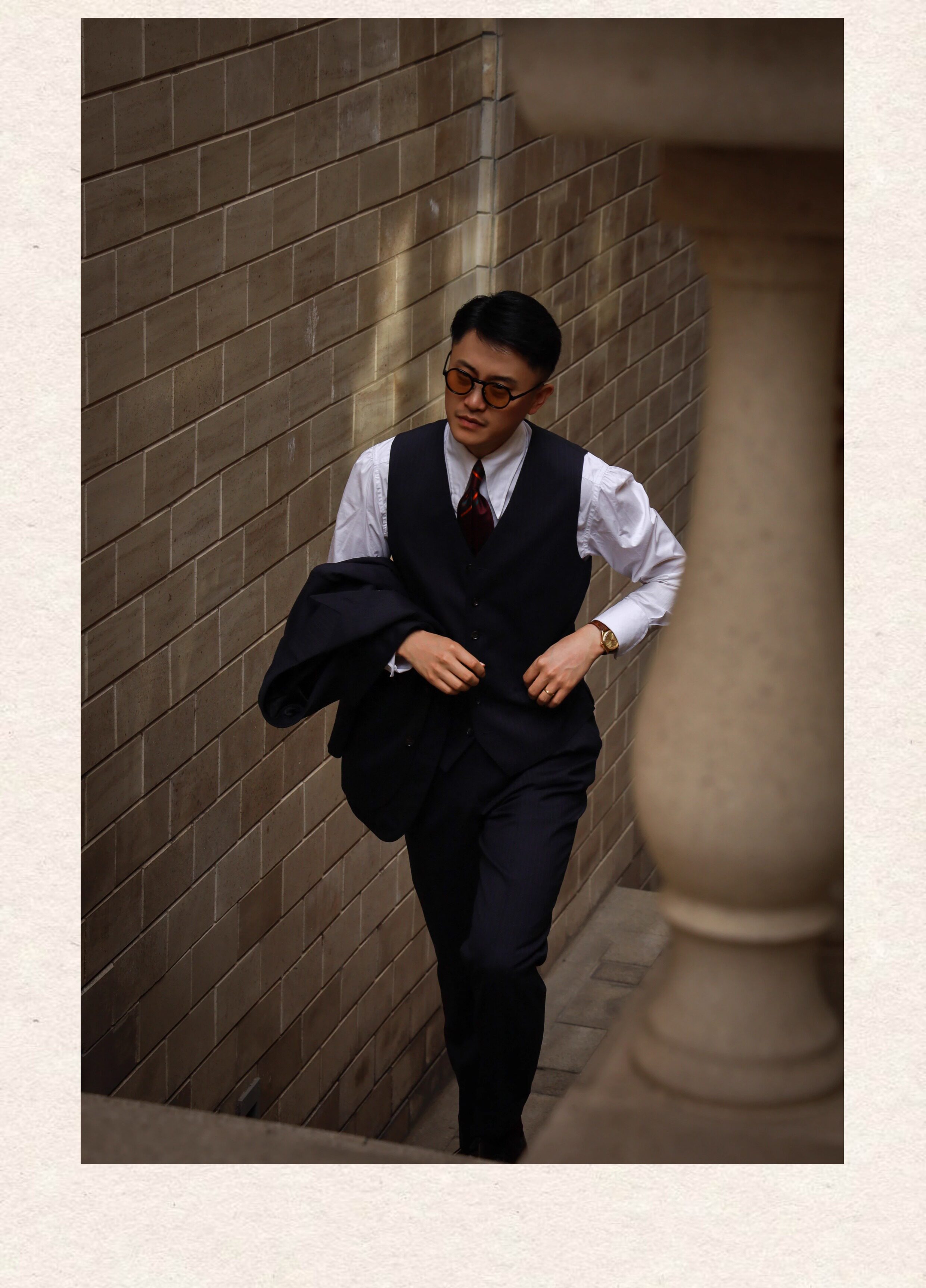 UGENTLE Мужской марка высокая Конечно ремесла midnight blue полоса Науллер спартак Демон пряжка высокая талия мужской брюки 