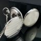 Shield Silver White (двойное отверстие) можно поместить на две фотографии