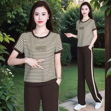 Ice striped short sleeved wide leg pants, sportswear for women, summer wear, a whole set of mother's clothing, two-piece casual wear