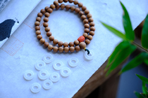 Lift your hands and see Ping An old Mountain Honolulu Collection grade white jade safe button gold floral buckle pink jewel double ring handball