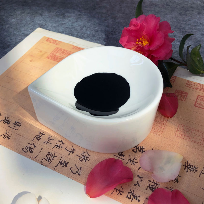 Ceramic ink plate petal-shaped pen licking town ruler calligraphy ink ink brush ink plate ink cartridge pen table water plate inkstone
