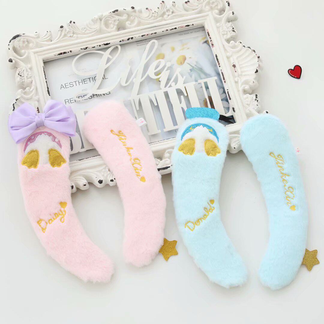 Winter warm plush cartoon duck duck ass toilet mat household toilet washer sticky toilet ferrule