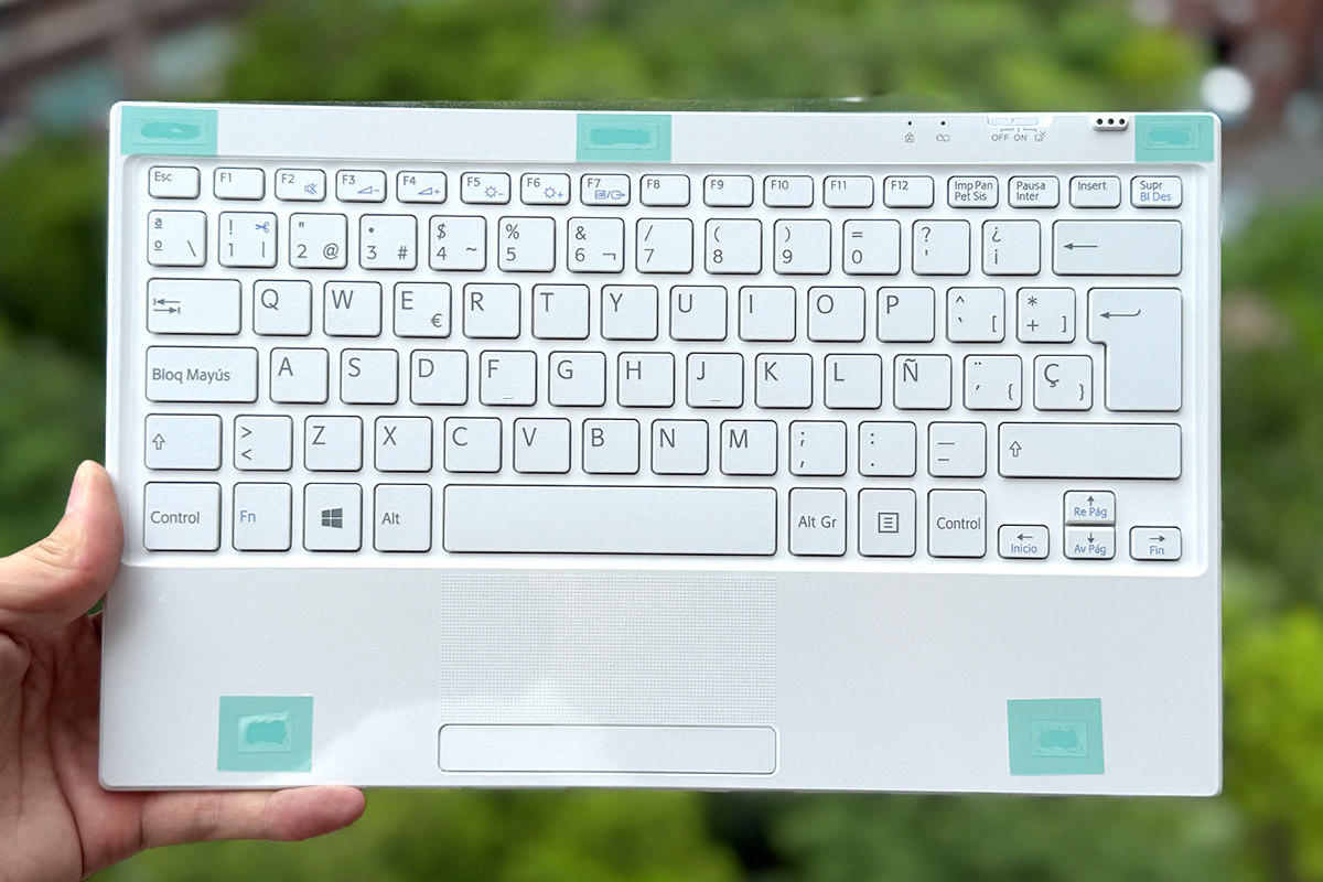 索尼 Sony VAIO Tap 11 (SVT11) 平板电脑无线键盘 VGP-WKB16/WKB16A 原装全新多国布局，附带 win7/win8/win10/win11 驱动安装与配对避坑指南