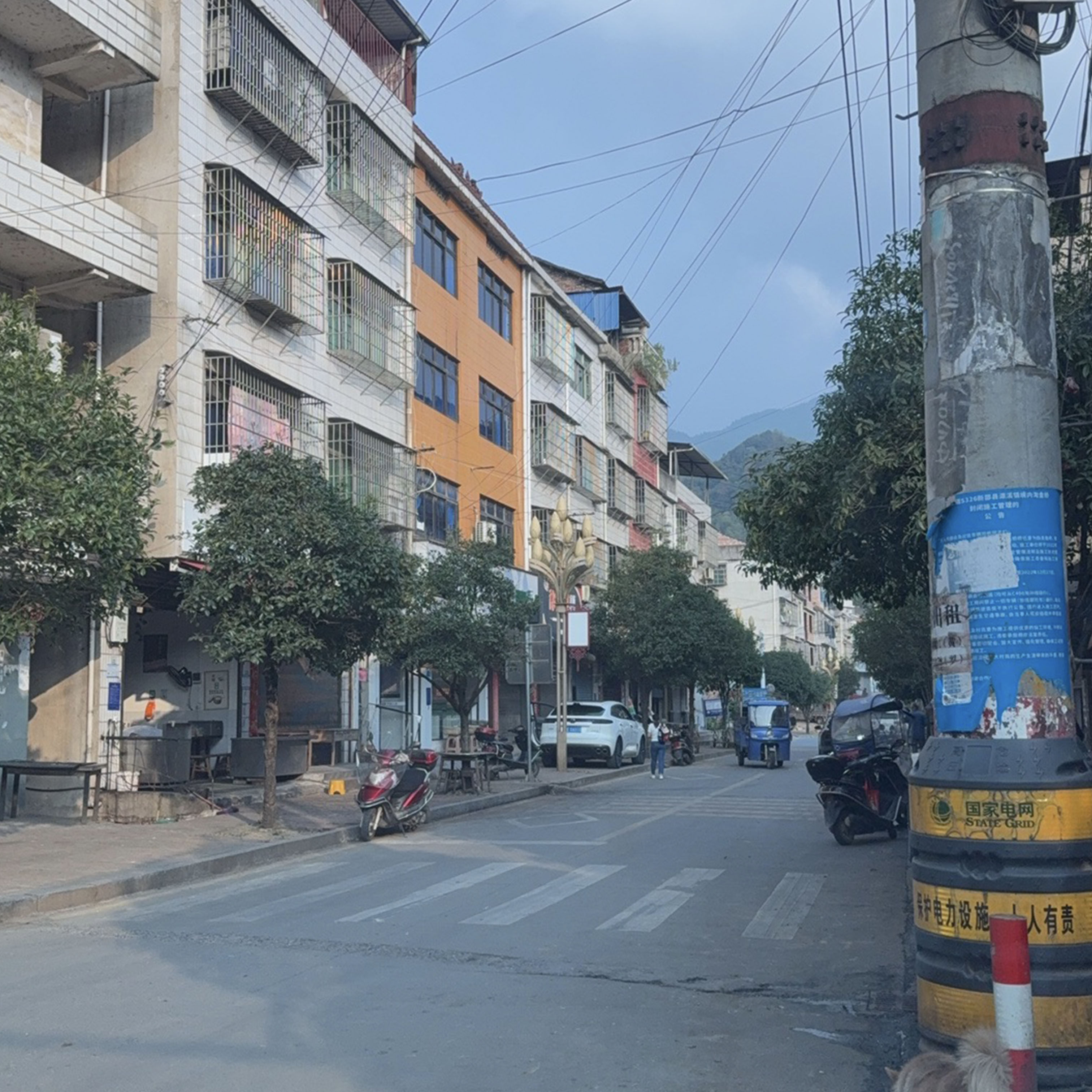 追更: 带着父母去旅行,天门山没有登顶。-3Cgeek,只卖正品 收售工厂呆滞库存尾单 追更: 带着父母去旅行,天门山没有登顶。