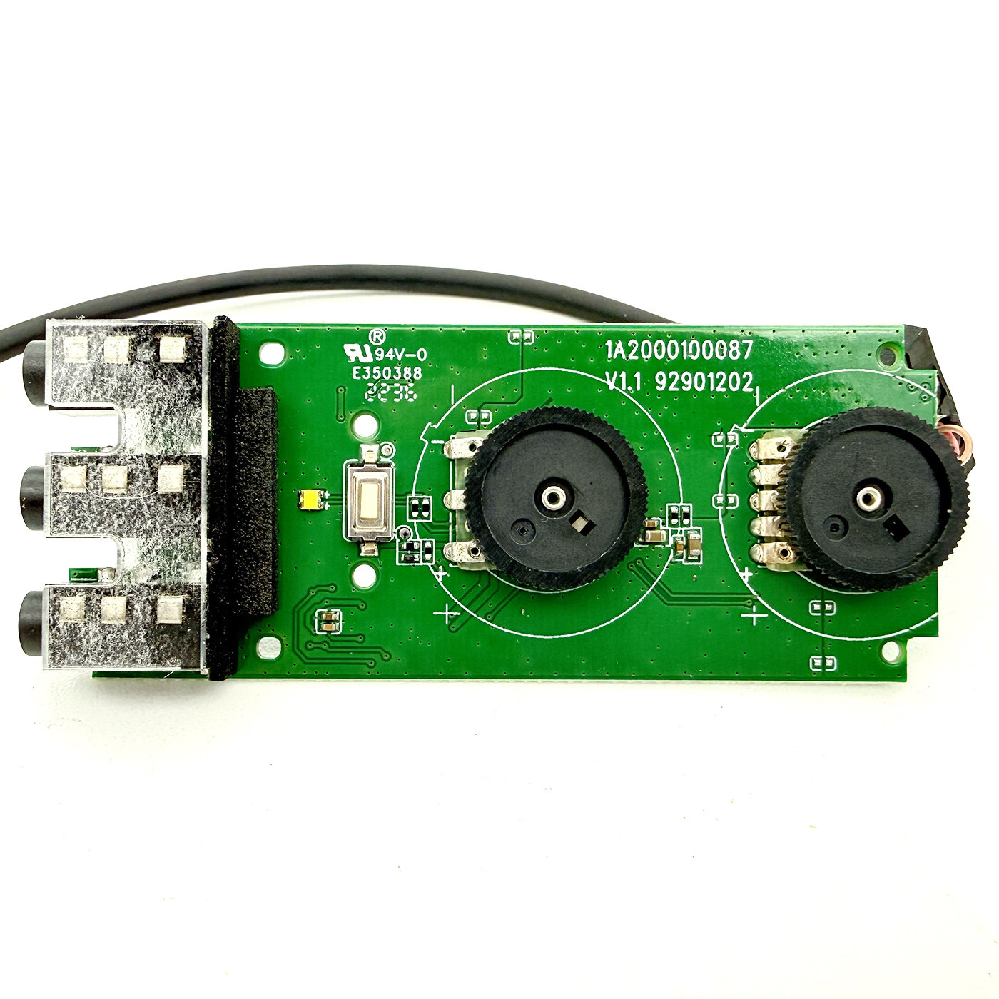 拆解报告：枫笛SR-EA5 USB 降噪声卡（Denoise Sound Card）支持电脑/手机  16bit/48kHz DAC 数字解码 Excellent Sound Experience Compatible with Compter iphone 16 17 pro