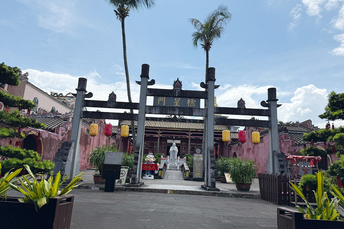 海南环岛自驾一日游｜石头公园36元看了堆石头，孔庙15元看了个门，值不值你自己说