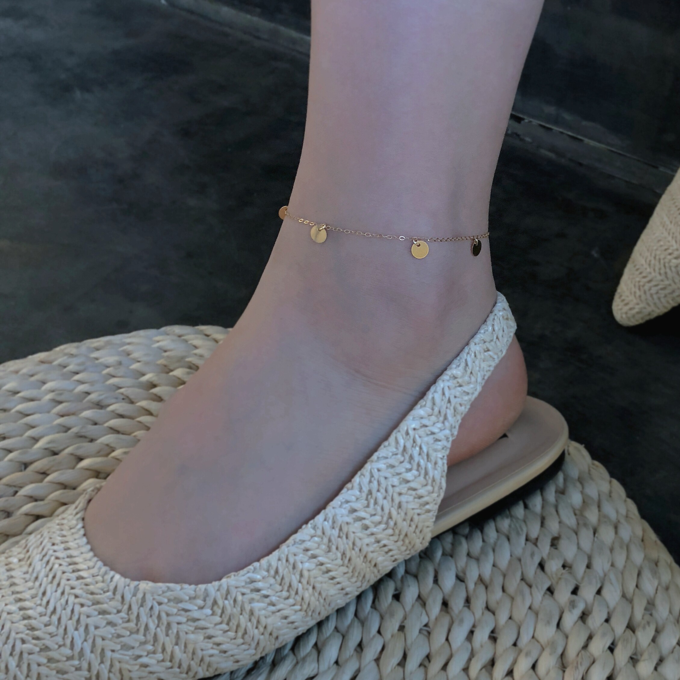 TYUSHA is simple and easy to build * American-made 14K gold ins style super flash small gold piece anklet does not fade temperament women