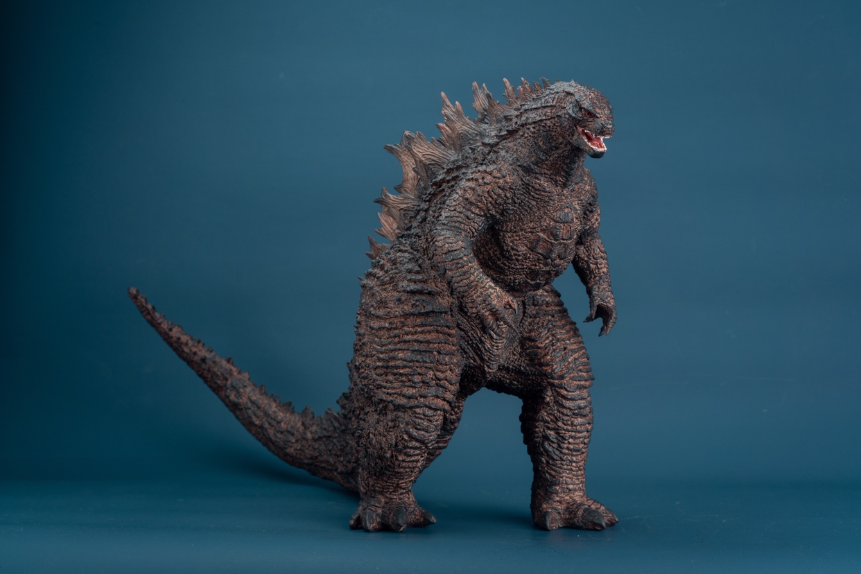 2019 Godzilla Xplus with the same resin gk statue spot spot spot