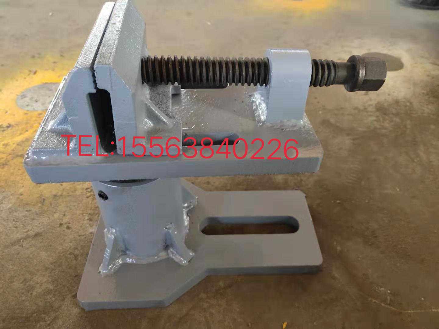 Special old tiger pliers for the big beam correction instrument platform