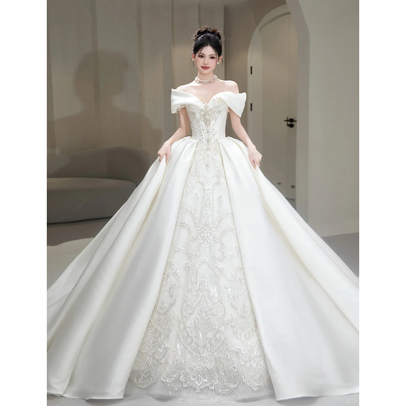 One-Shoulder Satin Wedding Dress for Bride 2026 New French Style Heavy Craftsmanship High-Quality Texture Maternity Light Luxury with Train