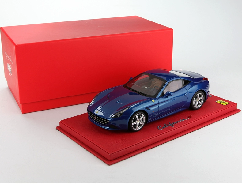 BBR 1:18 mô hình xe độ Ferrari California T mui cứng màu xanh dương - Chế độ tĩnh