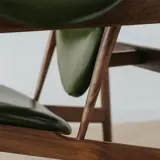 物应 Изумрудно-зеленый масляный воск Кожаный стул Chieftain Черный орех Одиночный диван-стул Гостиная Балкон Натуральная кожа Подержанный стул для отдыха 𫔮