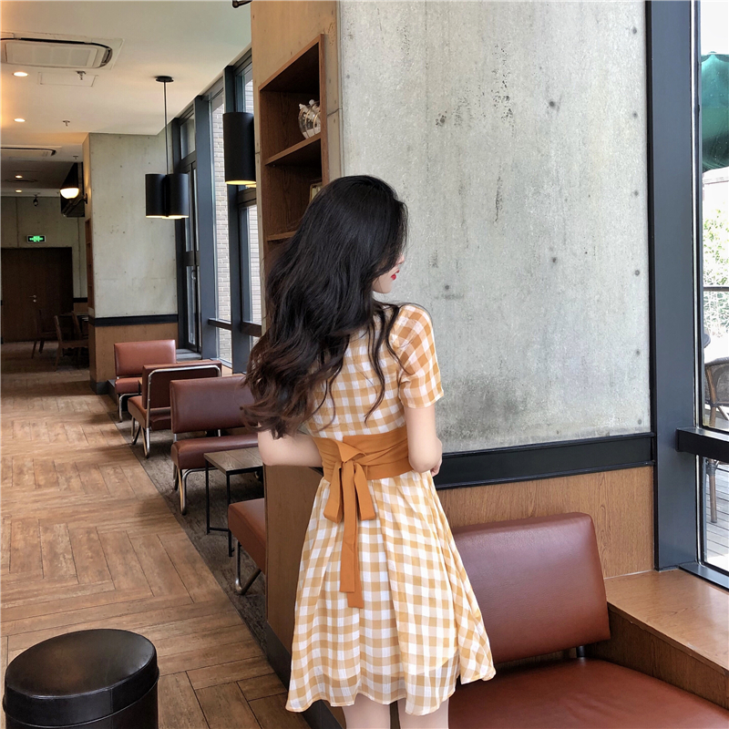 VK旗艦店 韓國風收腰綁帶復古格紋短袖洋裝
