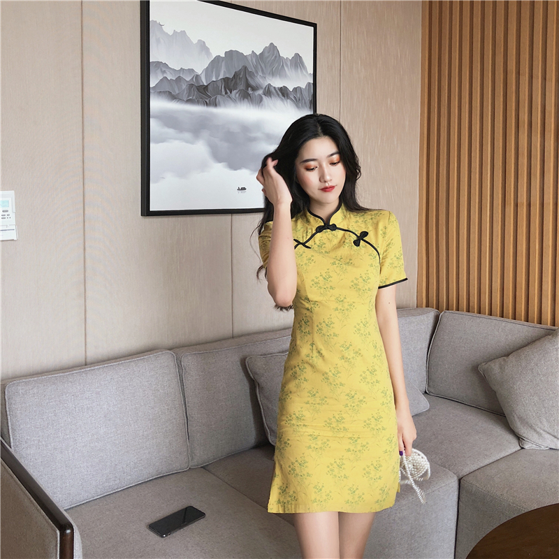 VK旗艦店 韓古風復古旗袍風印花素黃色盤扣短袖洋裝
