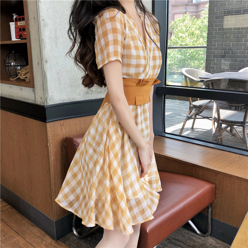 VK旗艦店 韓國風收腰綁帶復古格紋短袖洋裝
